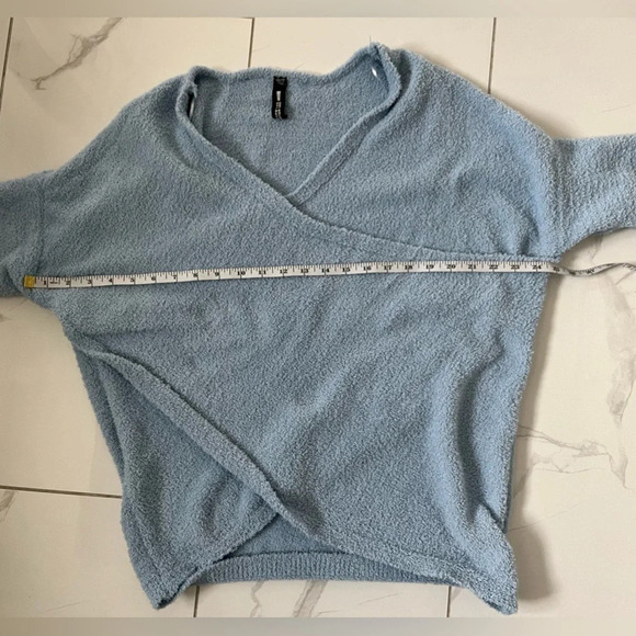 Design Lab/ Teddy plush wrap  sweater/ Size US XS (FITS OVERSIZED) - Picture 10 of 11